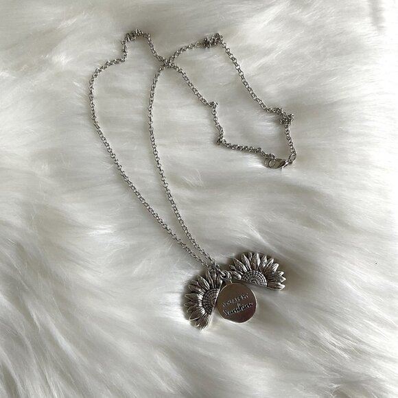 YOU ARE MY SUNSHINE SUNFLOWER NECKLACE LOCKET HIDDEN MESSASSAGE - Picture 5 of 7